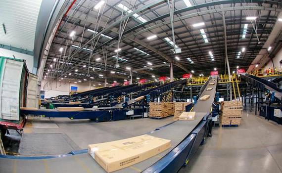 每小時分揀2000封大型快遞郵件！參觀中國的第一條全自動生產線——快遞業