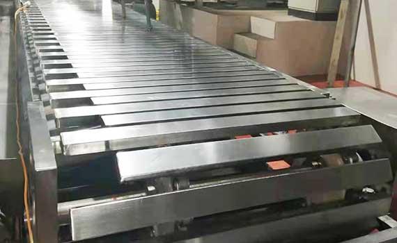 各種類型不銹鋼網(wǎng)帶的特點(diǎn)及應(yīng)用對(duì)比