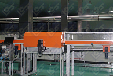 Automatic pouring machine