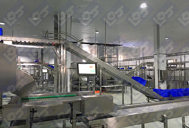 Chain board climbing line