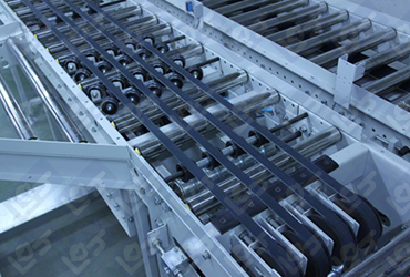 Narrow belt conveyor