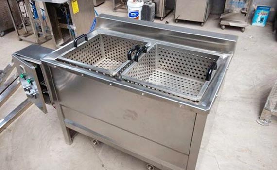 鹵制品整廠生產線：油炸機械