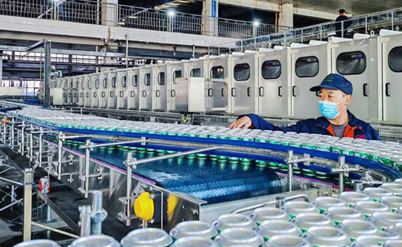 拉薩啤酒新聽裝生產線投產