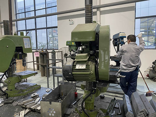 1634956959587979.jpg 1-2104141641200-L.jpg