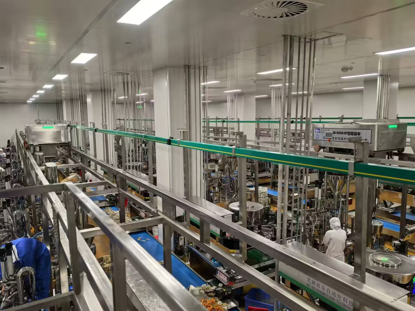 1752302764370917.jpg 小車(chē)現(xiàn)場(chǎng).jpg