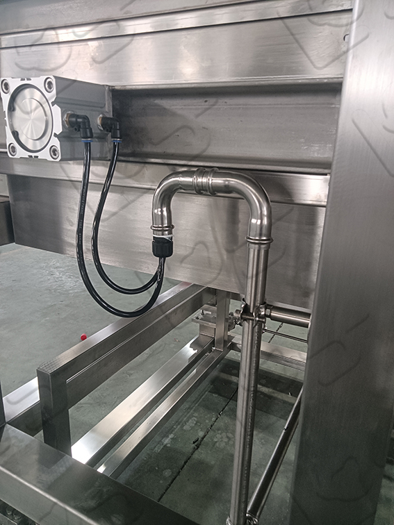 1753252137560255.jpg 壓榨機(jī)1.jpg